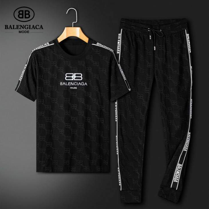Picture of Balenciaga Sweater Suits _SKUBalenciagaM-3XL25cr21536871